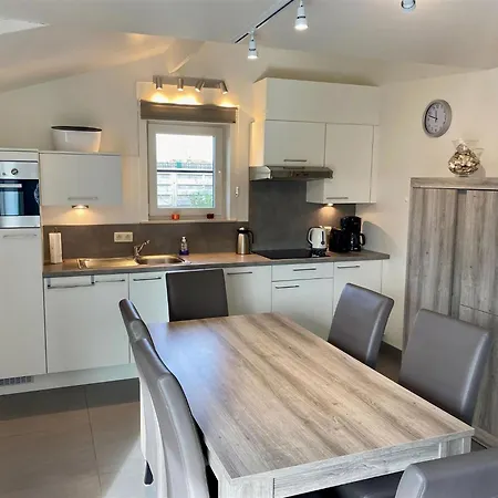 בית נופש Leuke Vakantiewoning Met Tuin In Westende