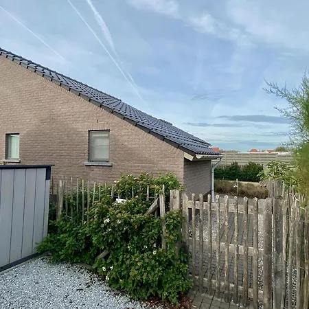 Leuke Vakantiewoning Met Tuin In Westende *
